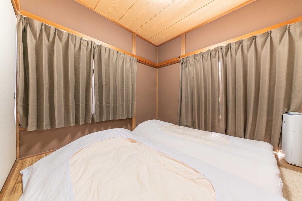 Hakone Yumoto Kawakazeso view 4