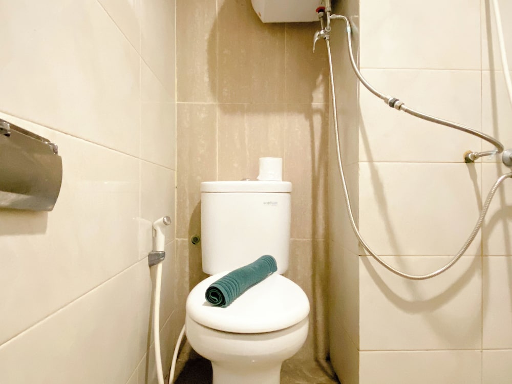 Good Deal And Restful Studio Grand Dhika City Apartment
