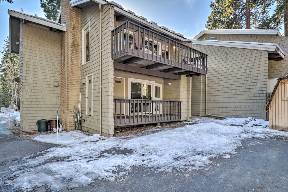 Ski & Soak: Hot Tub Haven in Tahoe City!