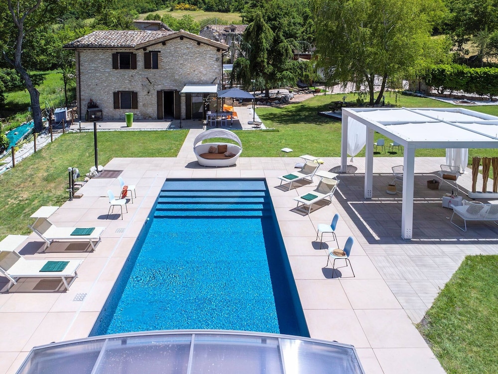 Casalino Galassi 4 2 by Marche Holiday Villas