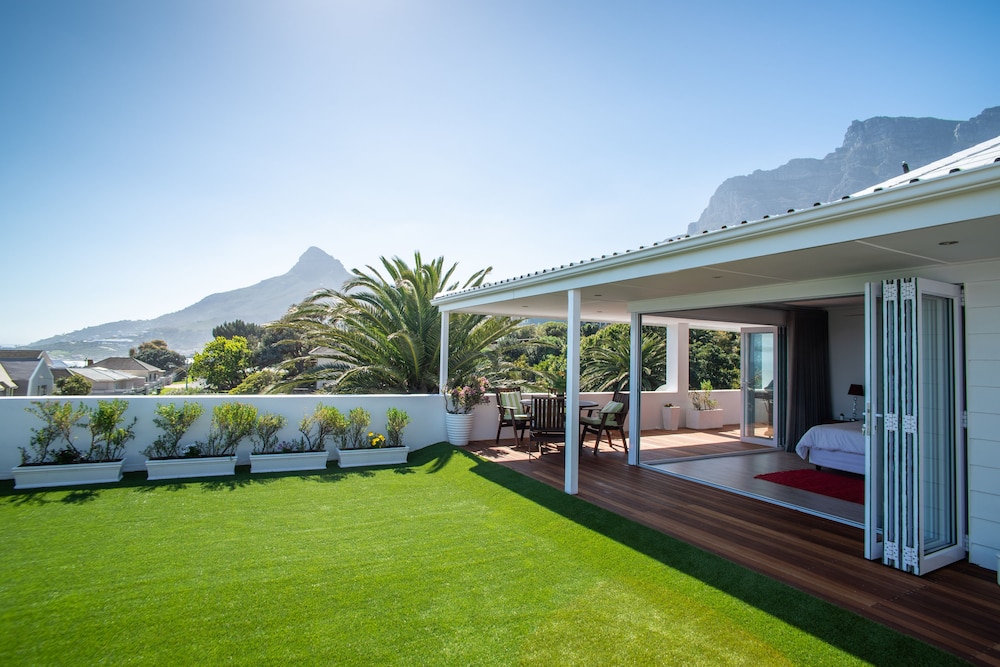 Funkey Villas