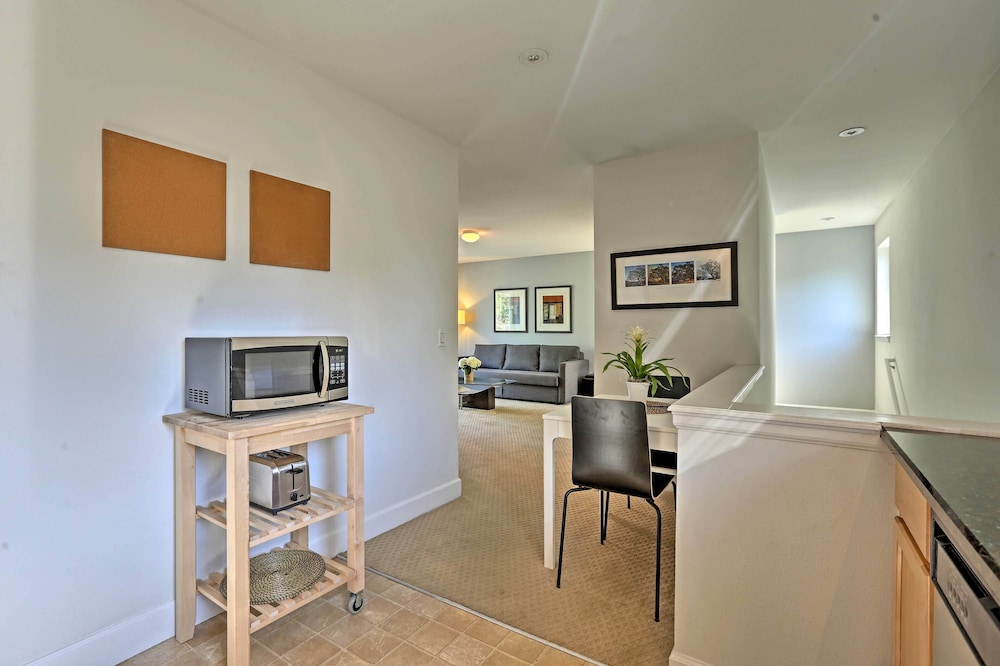 Lohi Apartment w/ Patio: 1 Mi to Downtown Denver! view 3
