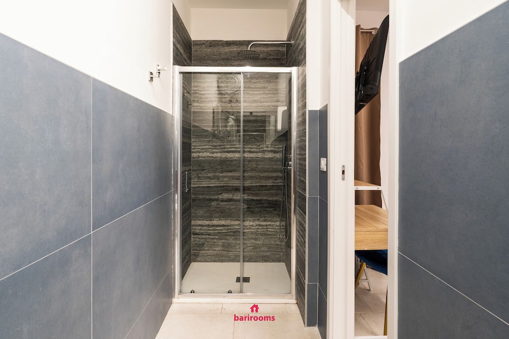 Barirooms - Sparano Suites