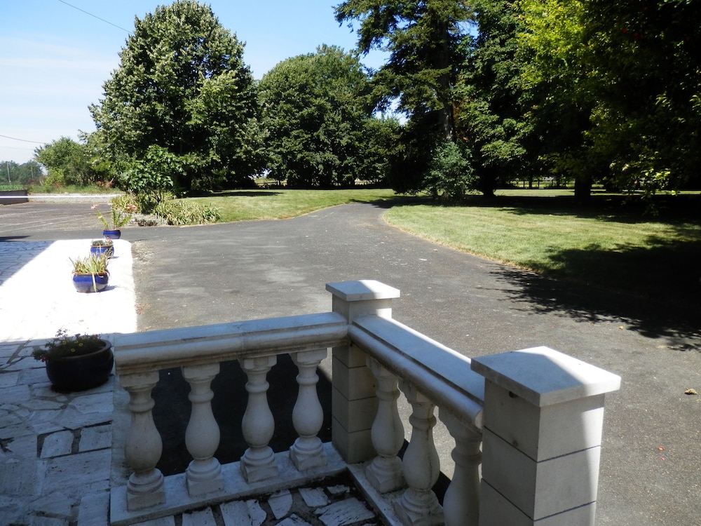 Château Ardilleux