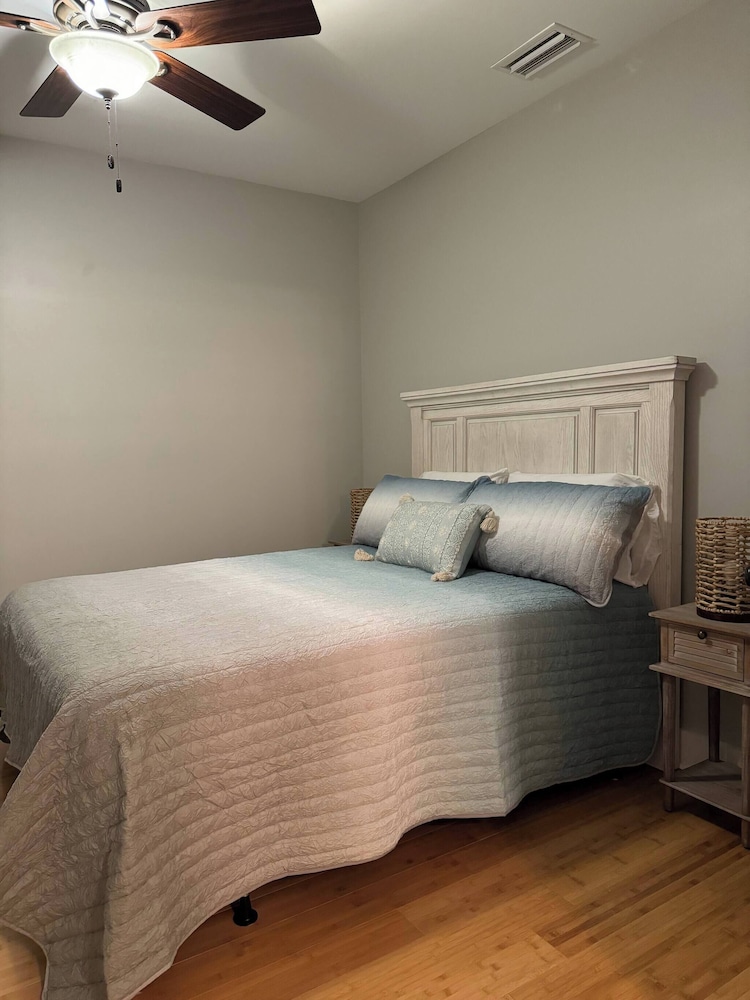 4005 Rookery 3 Sea Story With 2 Pools Beach Access and Lots of Beach Amenities
