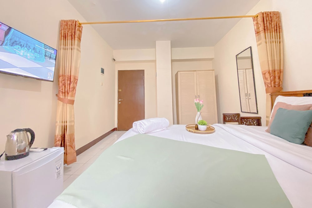 Comfy Studio at Gateway Ahmad Yani Cicadas Apartment