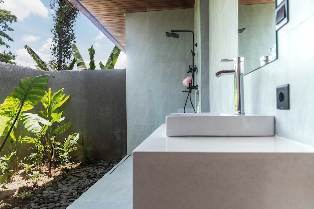 Lena Villa - 3 Bedrooms