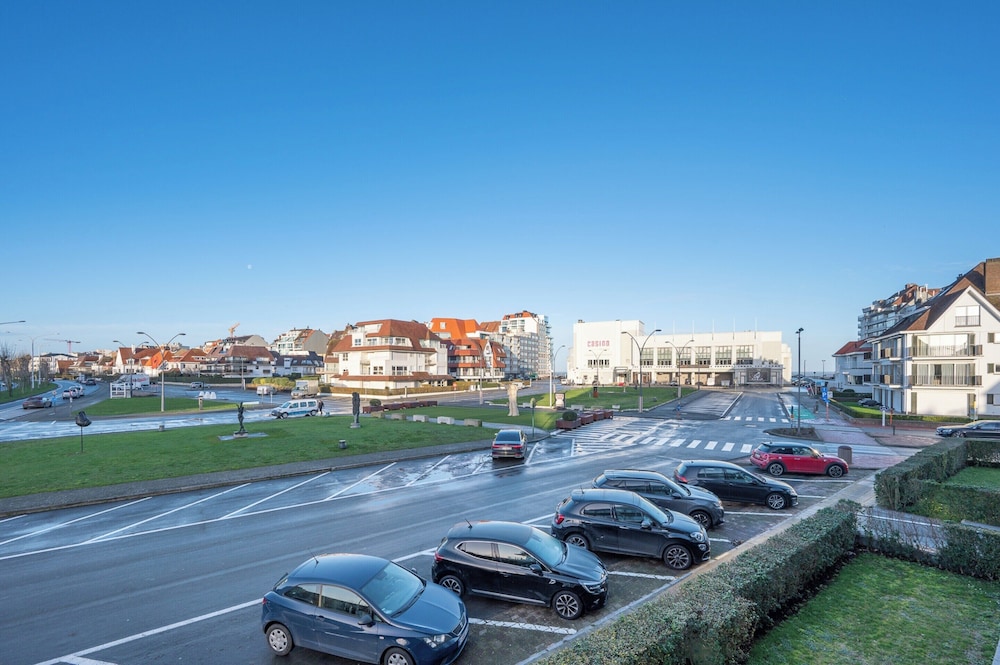 Apartment in Knokke Near Casino Square