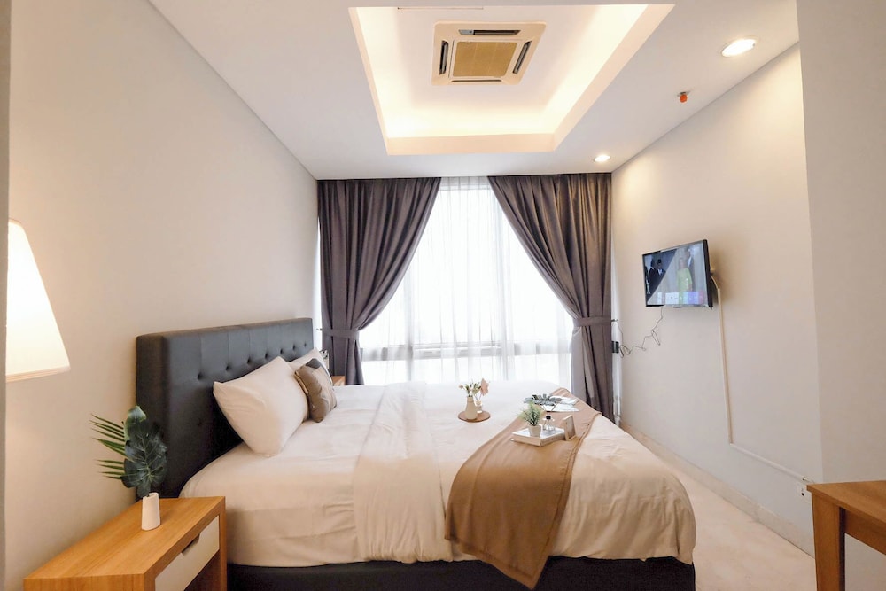 Strategic Place 2Br Apartment With Private Lift Masterpiece The Epicentrum Kuningan