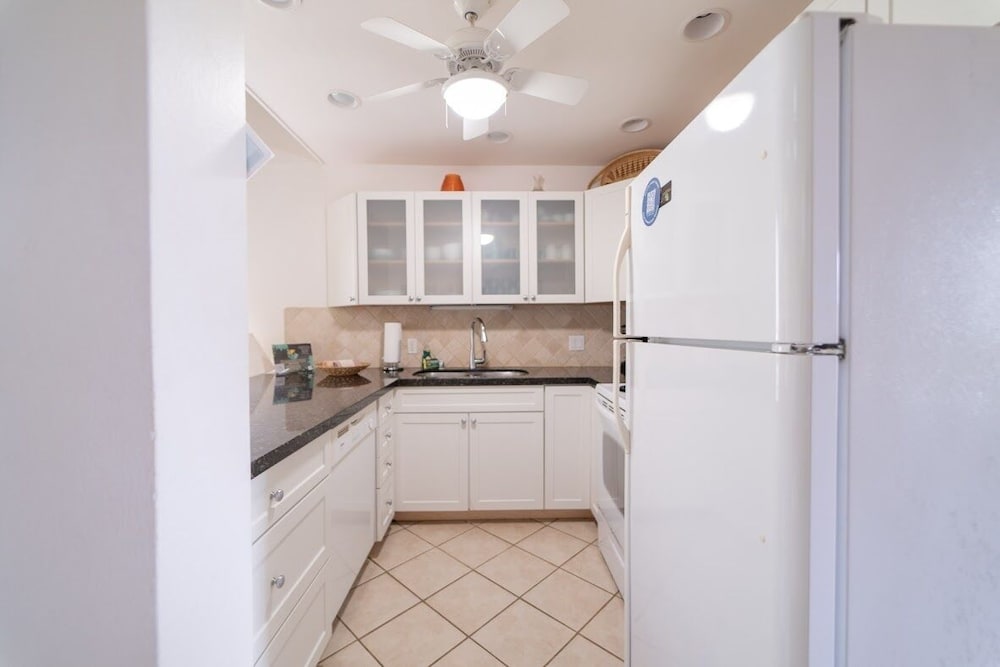 Turtle Bay Anthurium**ta-155327078401 2 Bedroom Condo by RedAwning