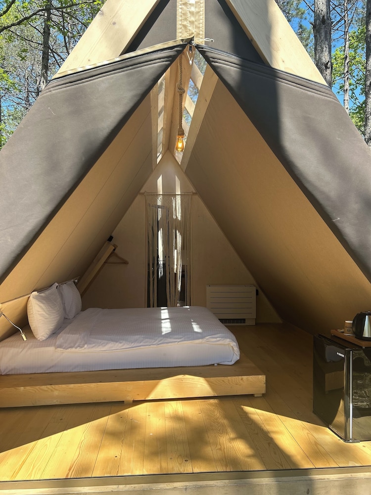 Longosphere Glamping view 2