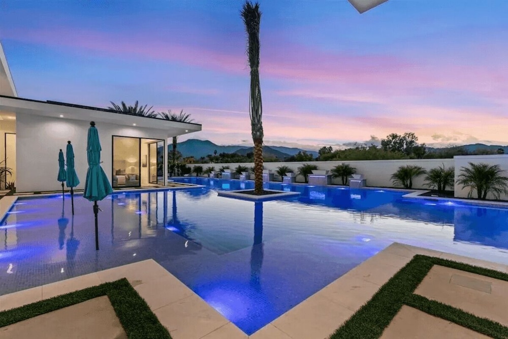 Exclusive Stay w/ Pool & Hot Tub Bravo Villa #14 by Avantstay
