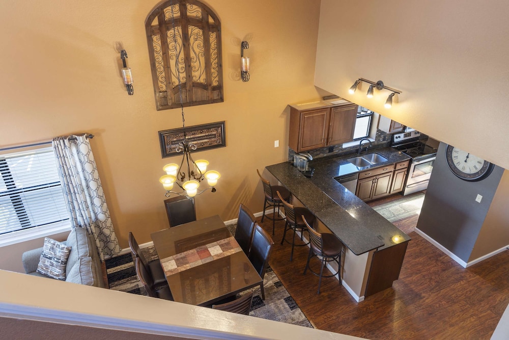 Branson Blessing Condo for 8!