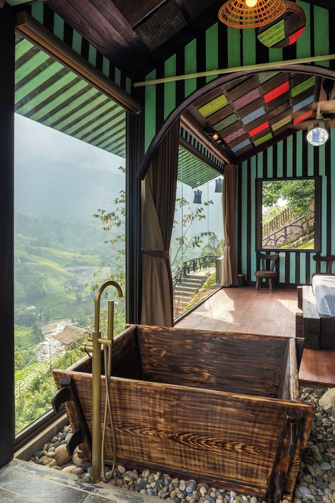 Sapana Mountain Retreat