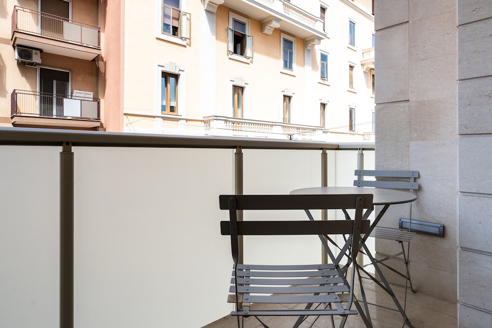 Levante 65 in Bari With 1 Bedrooms and 1 Bathrooms