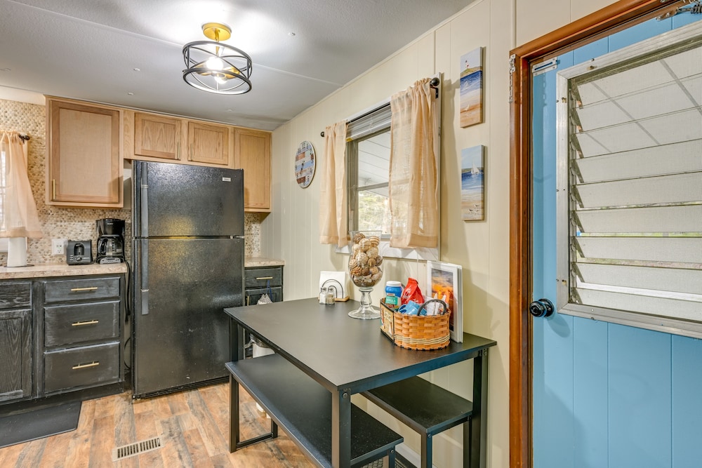 Walk to Lake Huron: Pet-friendly Caseville Cottage - Property Image 20