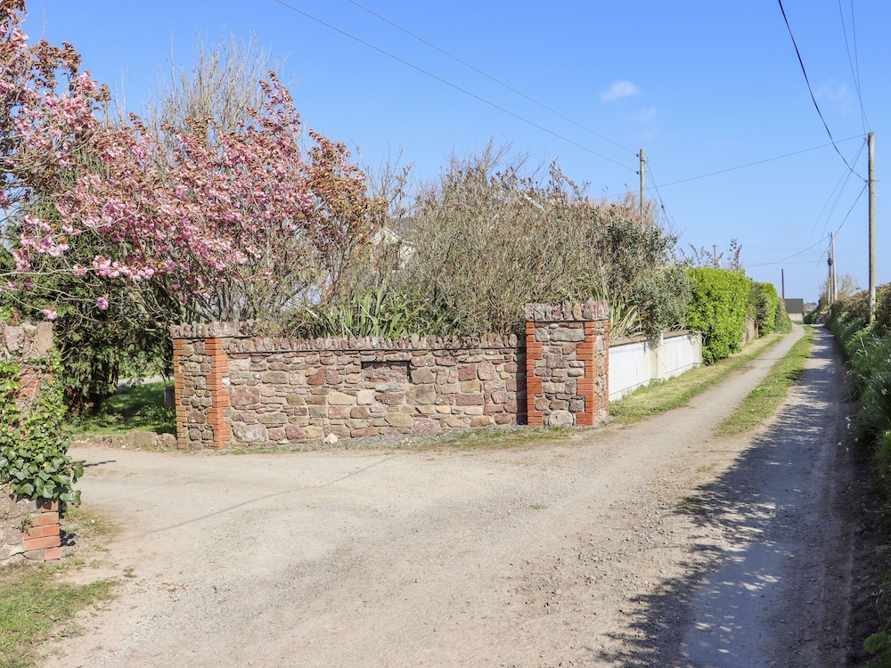 Wheatfield Lodge