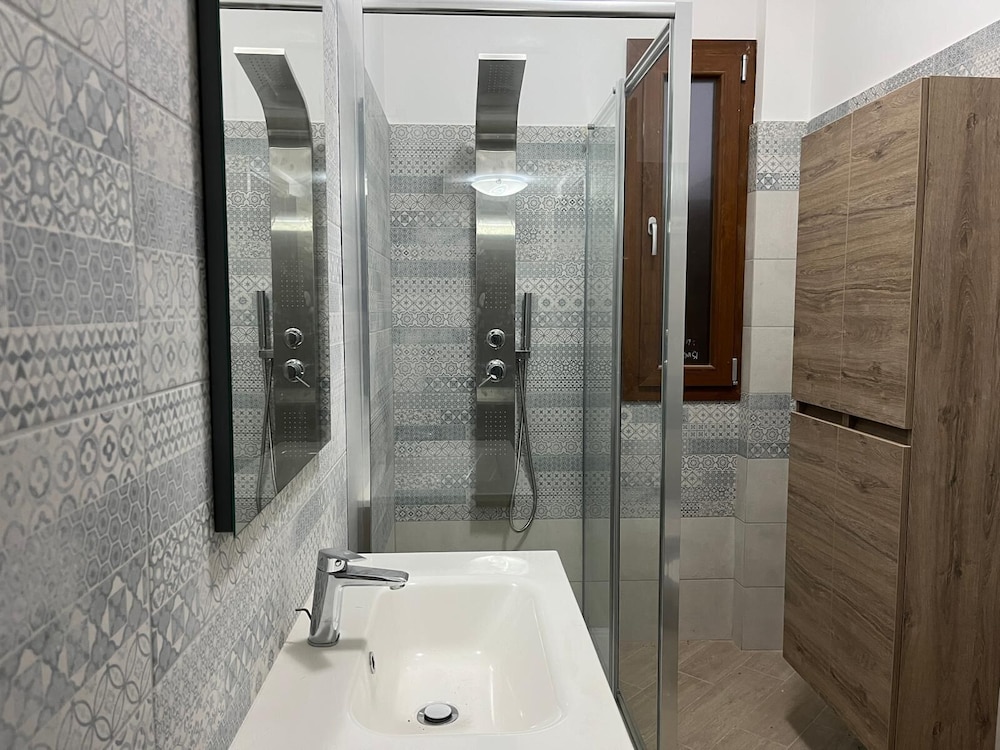 VILLA CON PISCINA