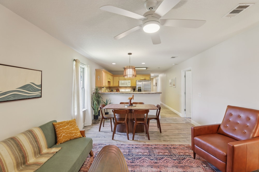 Relaxing Pace Bay House 3 Bedroom Home