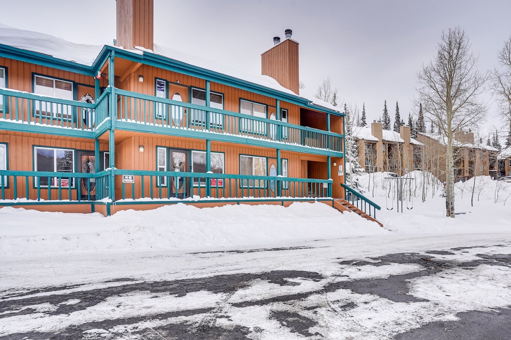 Brian Head Chalet w/ Mountain Views, Near Skiing! view 2