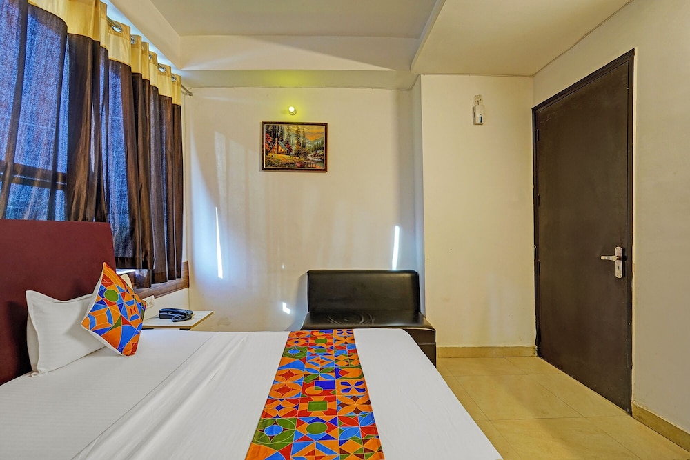 Fabhotel Vasundhara Grand