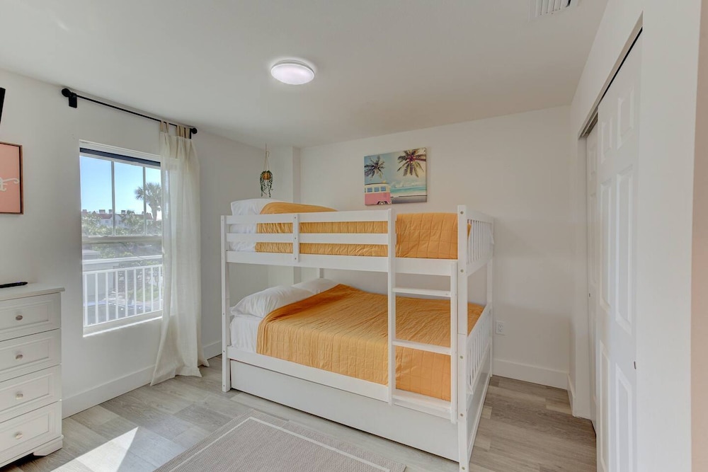 Boho Condo 3 3 Heated Pool