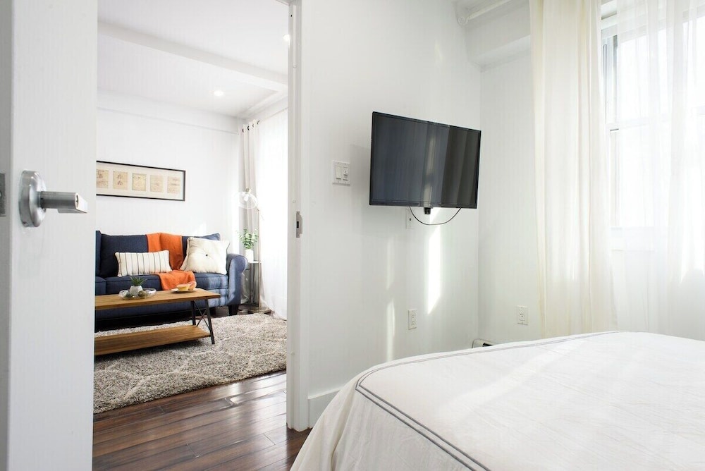 809 Midtown Apartments