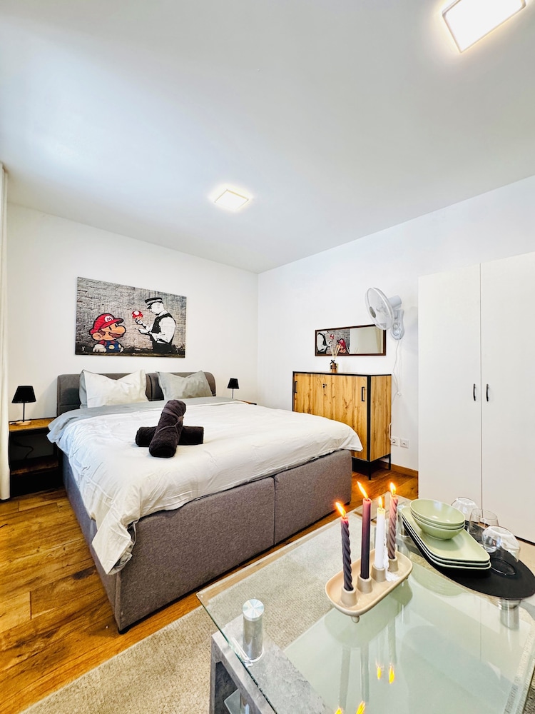 Cozy 5BR Apartment Near Kaufpark
