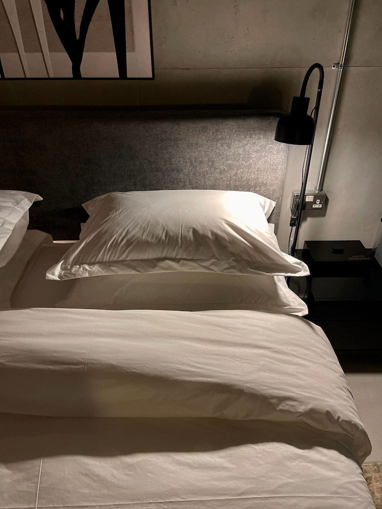 C Living - Premium 3 Bedroom - AQIQ