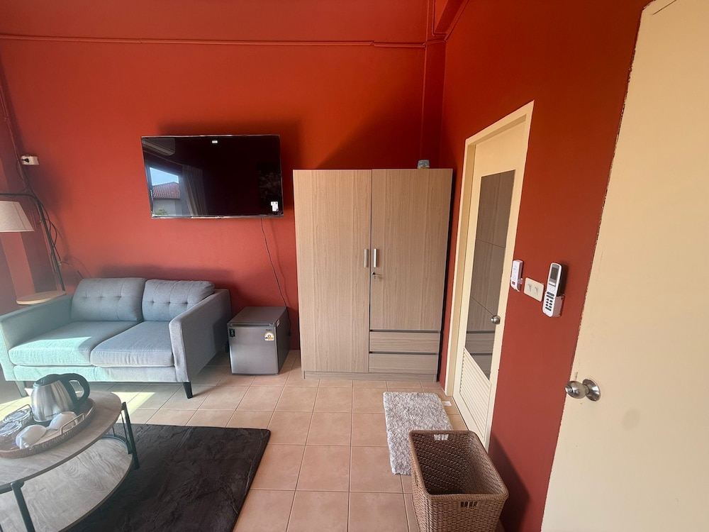 Alura Guesthouse