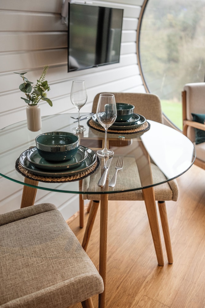 Stunning EcoRetreat Pods in Old Chalford