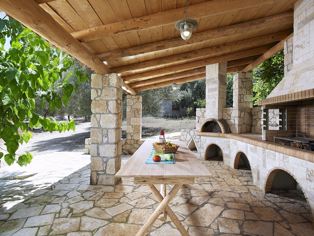 Vederi Estate