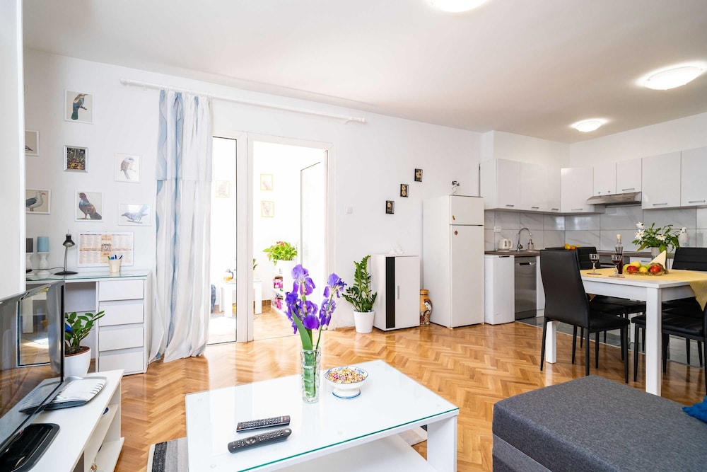 Apartment Fifi