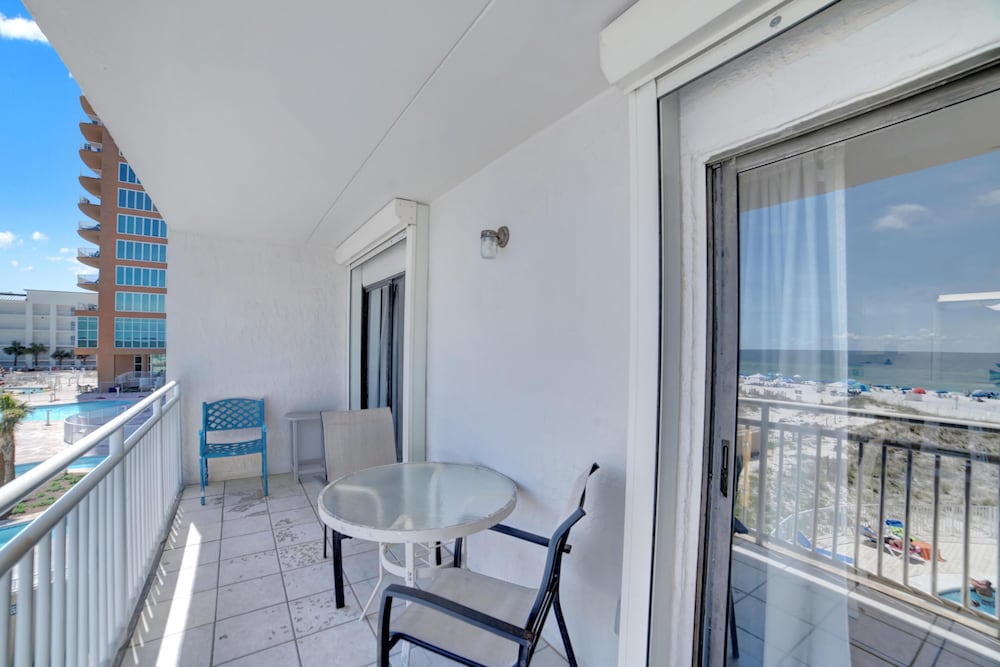 Sugar Beach 246