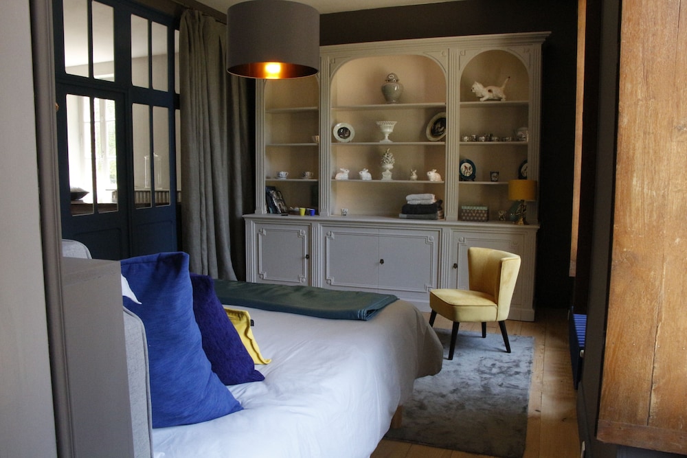 Rouge Maison view 3