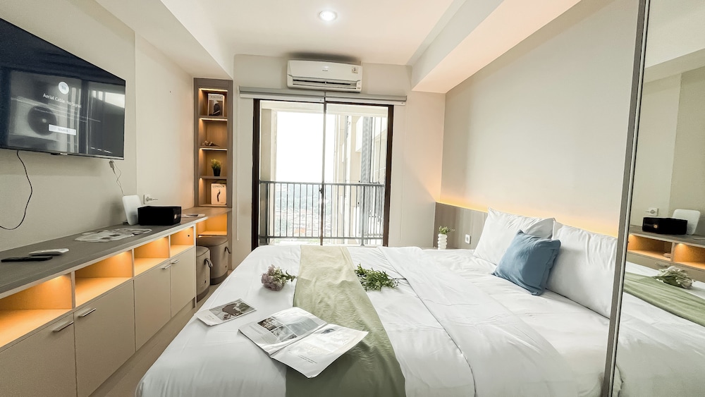 Modern Look Studio At Anwa Residence Apartment