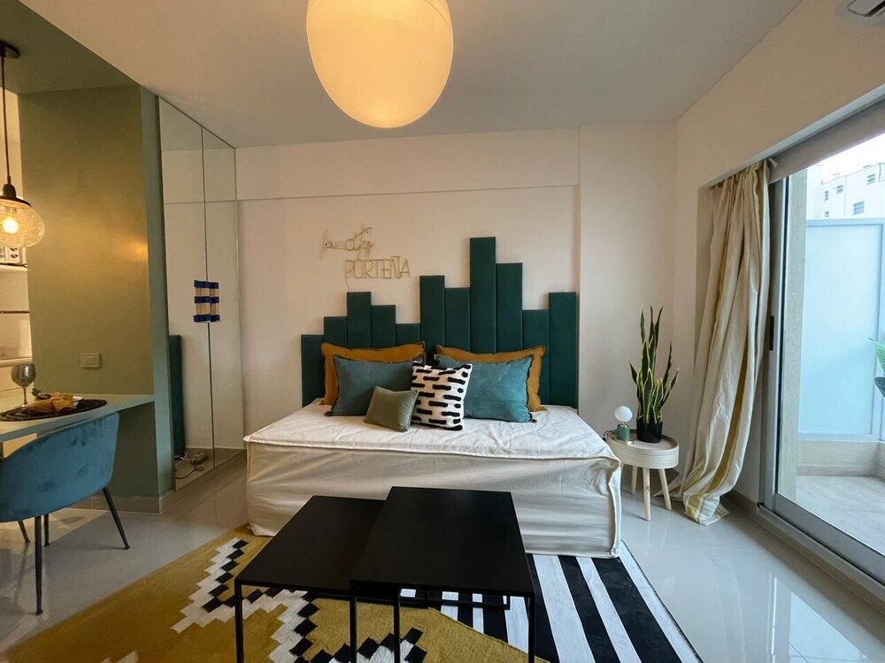 Ayres Suites Moreno