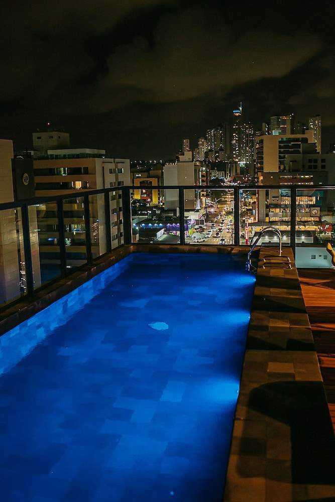 Urban by Hosppedar