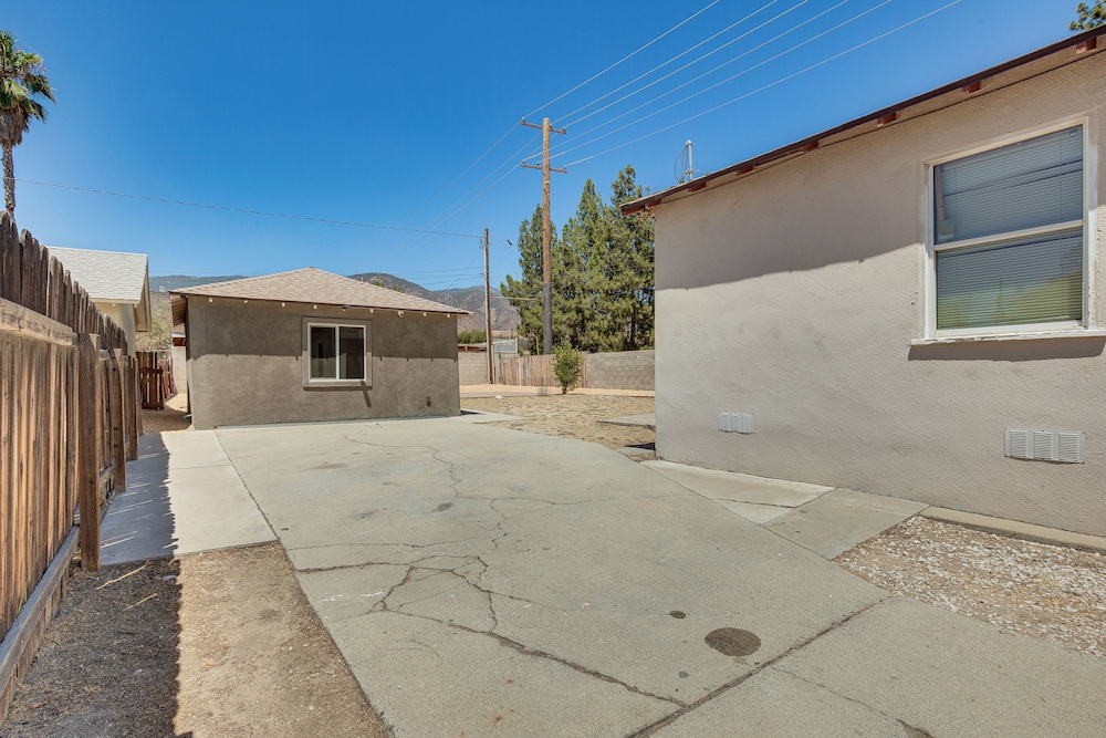 4 Mi to Csusb: Updated Home Near Shops & Eats