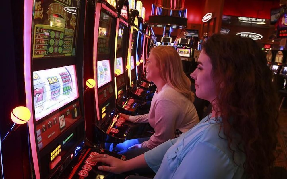 Riverton Vacations - Wind River Hotel and Casino - Property Image 12