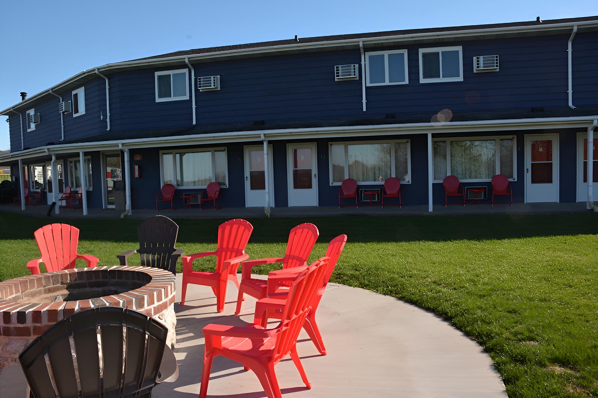 Galena Vacations - Grant Hills Motel - Property Image 3