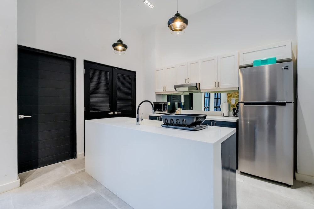 w Contemporary 1BR in Plaza Catedral