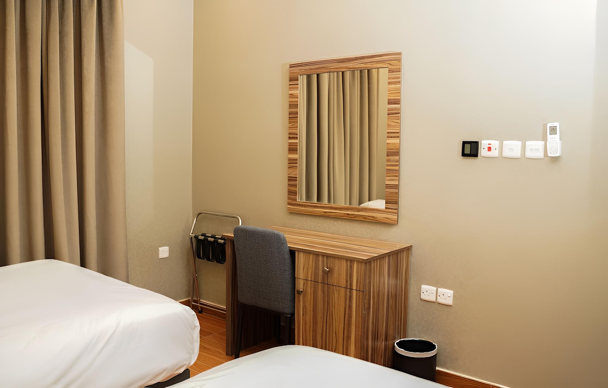 CREDI HOTEL