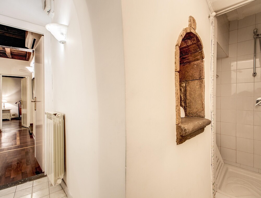 HI Navona apartment
