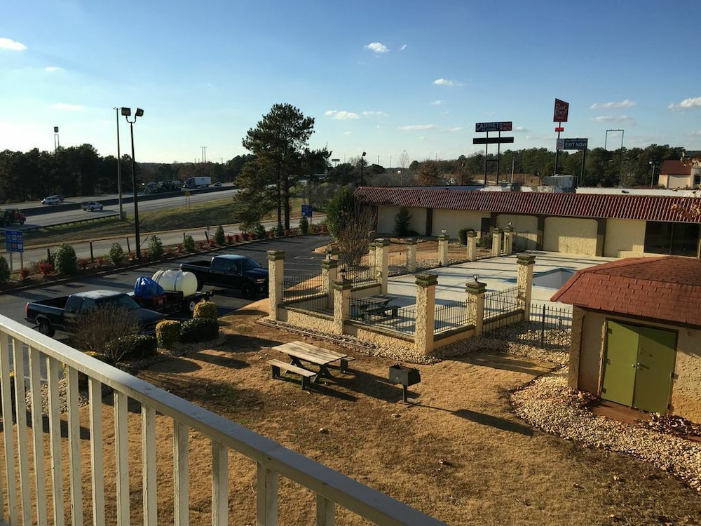 Motel 6 Stockbridge, GA – Hwy 138 W