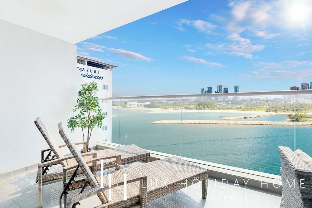 LUX Holiday Home - Azure Residence 1
