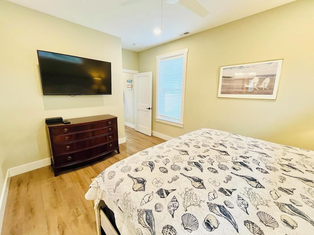 Laurel Street 308