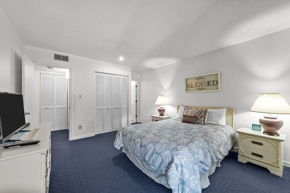 Heron Pointe C12 2 Bedroom Condo