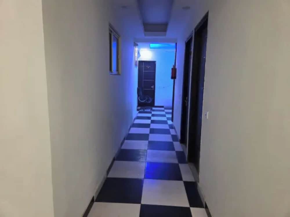 Fabhotel Satya