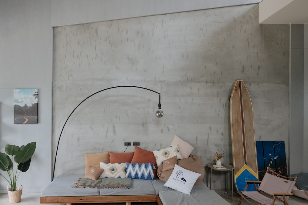 Slack BnB - Hostel view 4